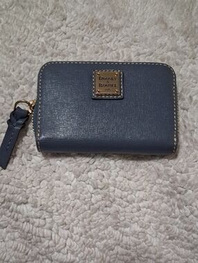 Dooney & Bourke BlueTextured Zip Card Case